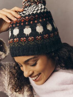 NWT Anthropologie French Knot 100% Wool Pom-Pom Beanie in Black Sheep